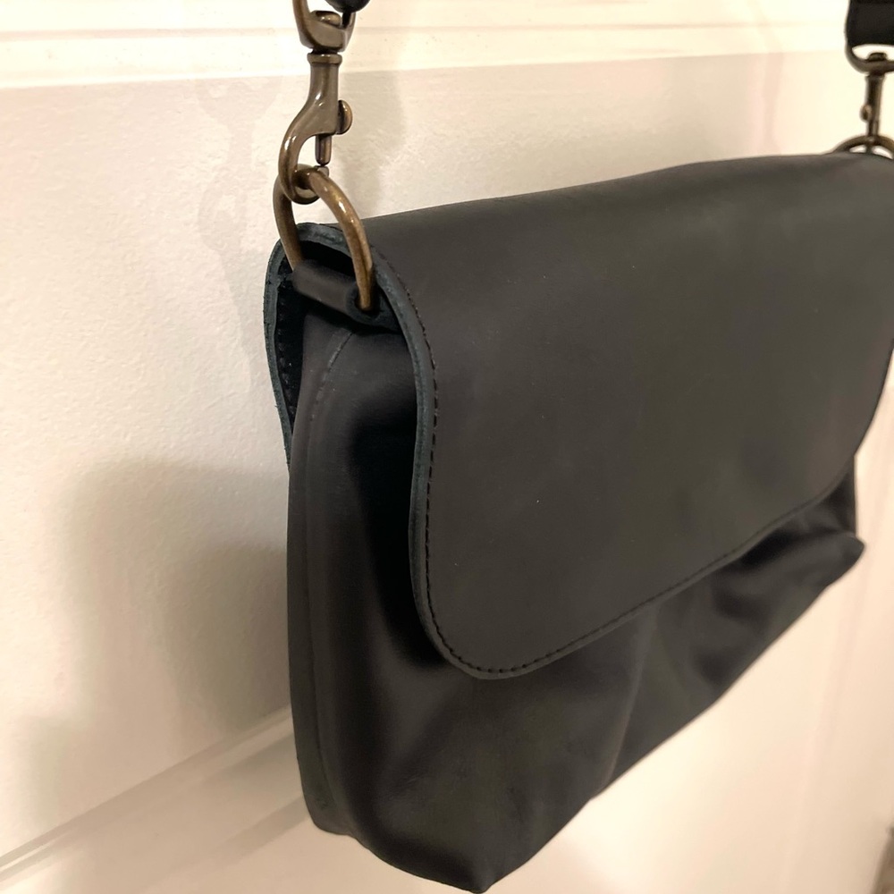 Able Perry Shoulder Crossbody Bag, Black, Leather